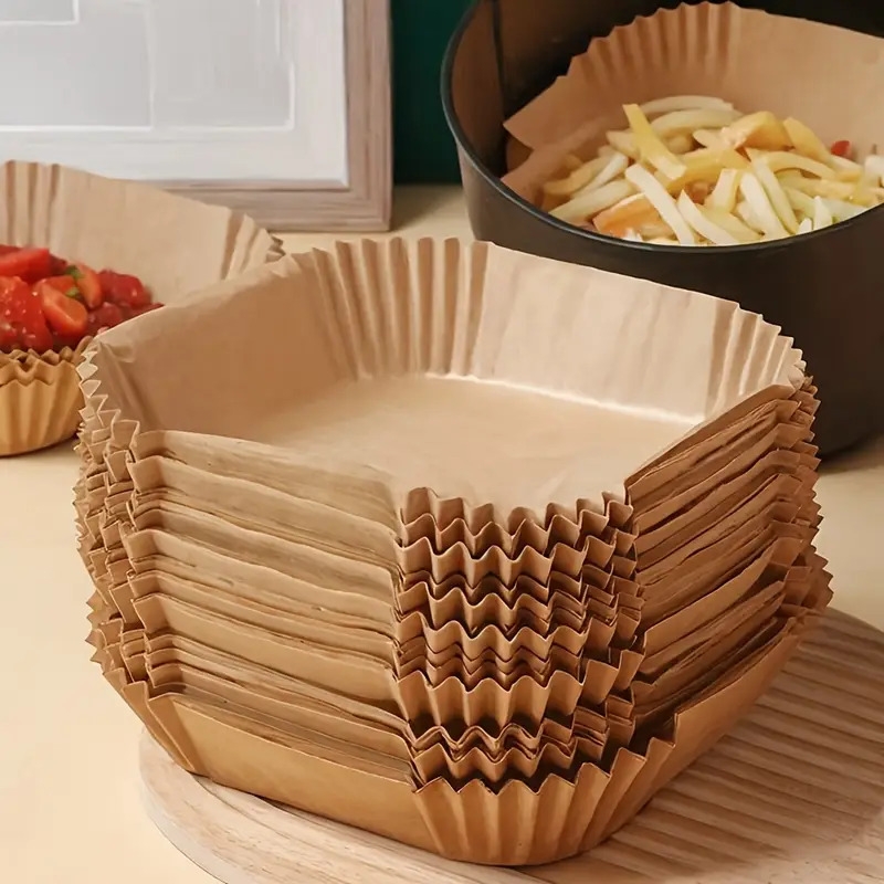 一包100张方形纸袋，适用于9英寸空气炸锅，设计用于5至8升空气炸锅，具有防粘和防水特性。 0