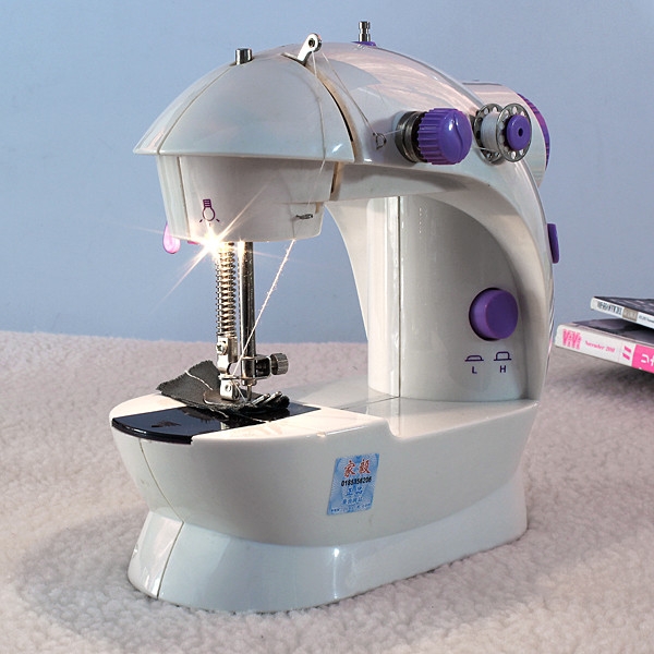 mini sewing machine
