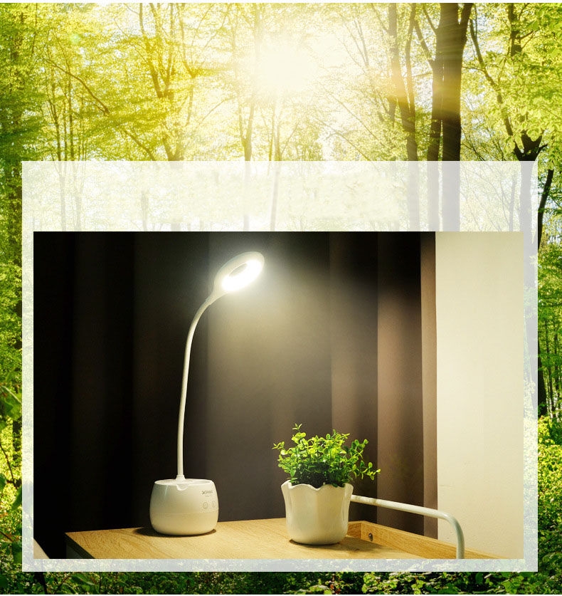 7928689887_687097877