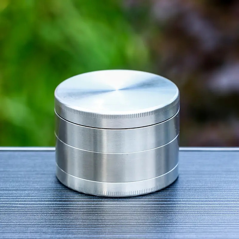 304 stainless steel 3 different sizes 4   cigarette grinders thread anti slip technology large hole diamond shaped dental arch   grinding birthday gift party gift solid durable gift velvet bag packaging Product details 4