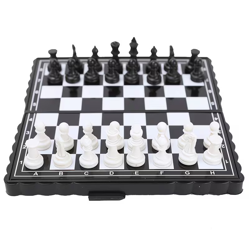 1个 迷你便携式折叠国际象棋休闲娱乐活动 商品详情 3