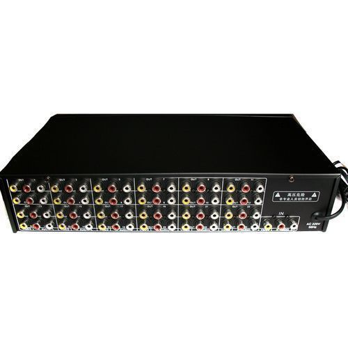 24 PORTS AV SPLITTER