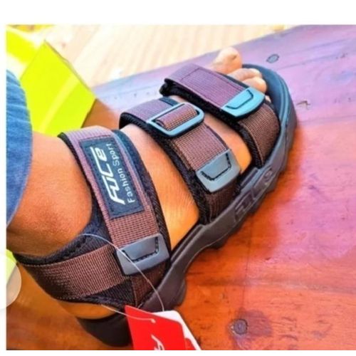 Fuce unisex school sandals Brown