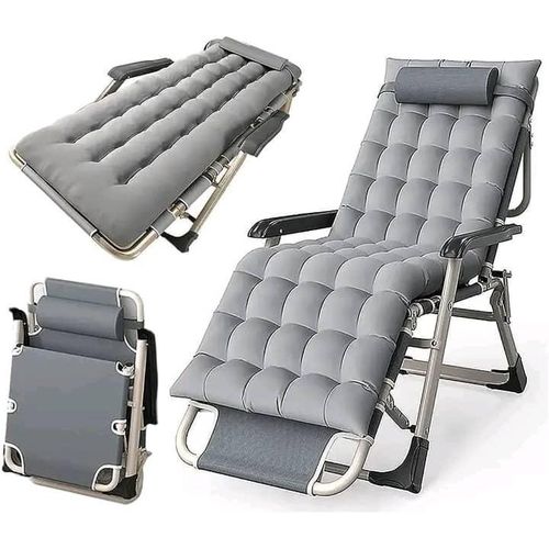 Relaxing chair with cushion