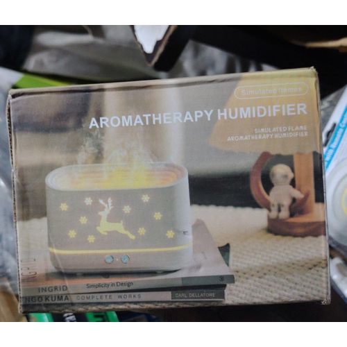 Simulation Flame Aromatherapy Humidifier & Essential Oil Diffuser - 300ml Christmas Elk Ultrasonic Cool Mist Maker Air Purifier & LED Night Light For Home, Bedroom & Office