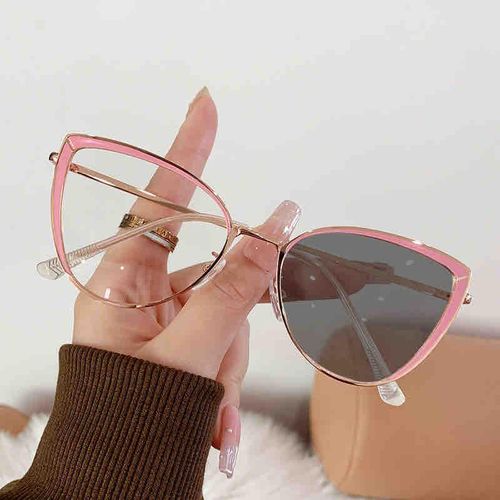Luxury Cat-Eye Glasses – Vintage Metal Frame Anti-Blue Light Eyewear For Women – Chic Clear & Photochromic Transition Shades