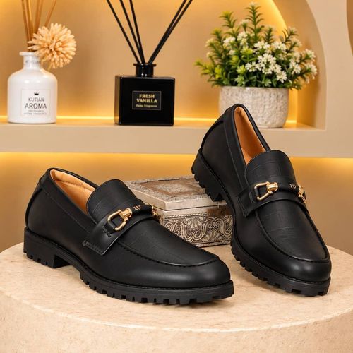 Men's Black Matte Leather Horsebit Loafers – Chunky Lug Sole Slip-On Shoes