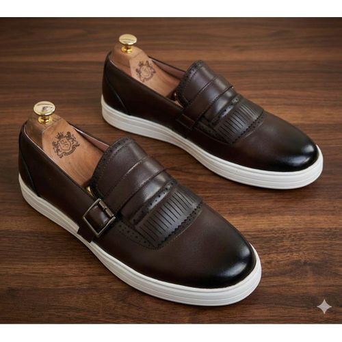 Quality Sophisticated Men's Leather Clark Shoe -Brown