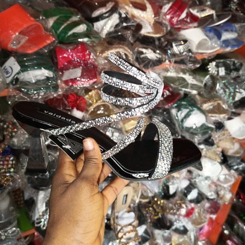 High Ladies Quality Low/mid Heel Corporate Sandal Shoe-black