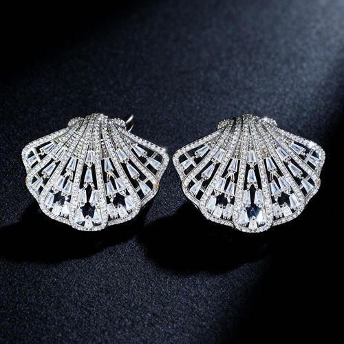 Dazzling Silver Shell Shaped Big Stud Earrings Women White Diamonds Jewelry