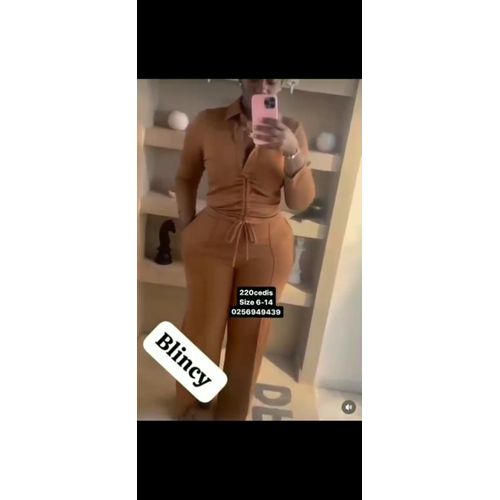 Beautiful trendy 2 piece for ladies