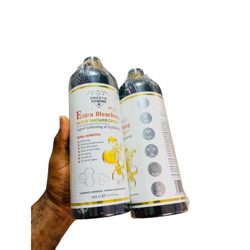 Smooth Diamond Extra Bleaching Black Shower Cream