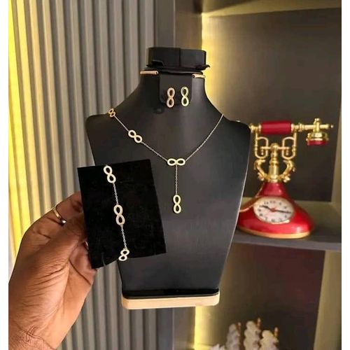 Elegant Black & Gold Clover Necklace & Earrings Jewelry Set