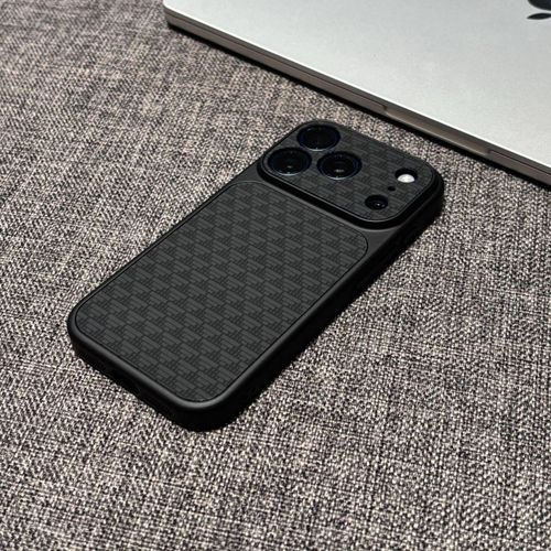 Stand Out in Style – Black Geometric Triangle Pattern Magnetic Case for iPhone 17 Pro Max, Corning-Inspired Hard Protective Phone Cover with Integrated Camera Cutout, Magnetic Design, Stylish Geometric Pattern Phone Case for Apple 17 Pro Max