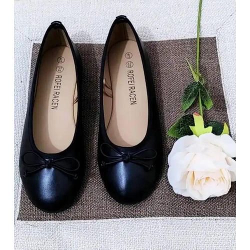 Womens Classic Black Ballerina Flats Comfortable Slip-On Shoes for Office Casual Everyday Wear