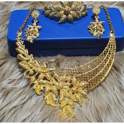 Vintage Ladies Unique set of jewellery