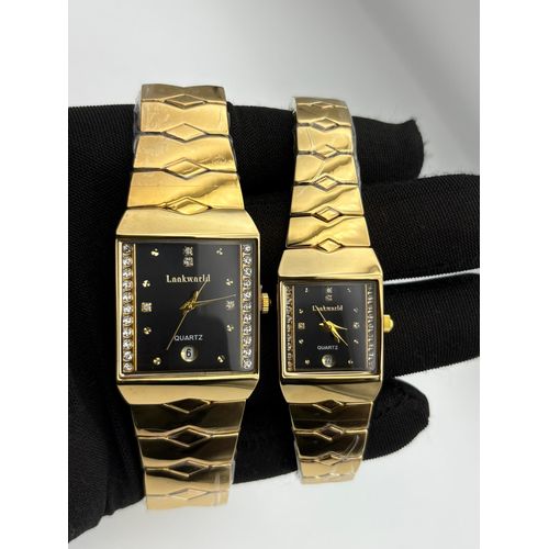 Quality Non Fading Couple Wrist Watch