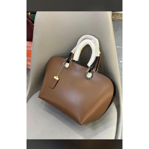 Women's beautiful handbag
