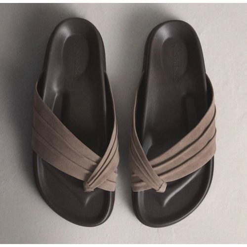 Female slippers