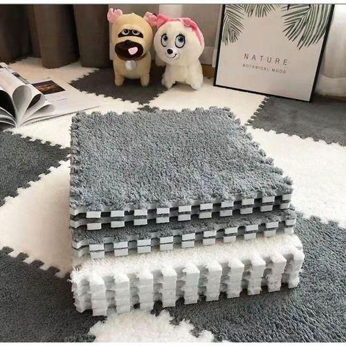 Self-adhesive Carpet Tiles