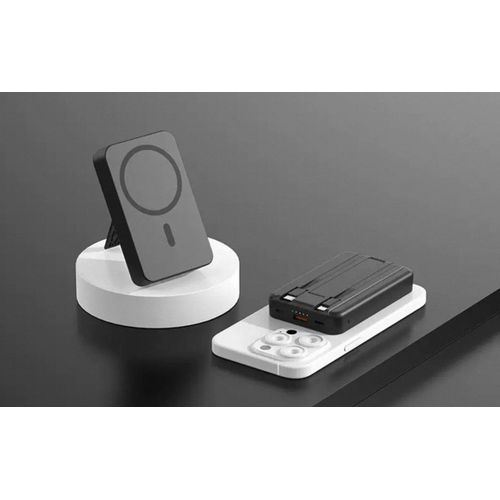 10000-mAh WIRELESS MAGNETIC POWER BANK WITH BUILT-IN CABLES