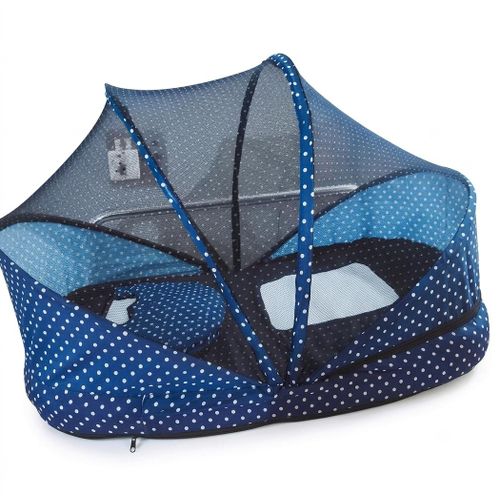 Baby bassinet with mosquito net