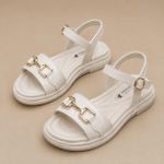 Beautiful kiddies sandals 