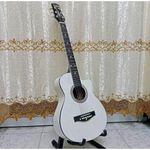 Acoustic Box guitar 6 strings