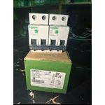 product_image_name-Generic-Schneider breaker easy9 32A-1