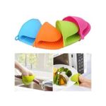 2 pcs Silicone pot holders or oven mitts.