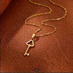 Fashion Elegant golden key pendant necklace - image 2