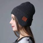 Custom Wireless Bluetooth Music Head Warmer - Beanie with Built-In Speakers & Mic (Black) - image 2
