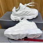 Fashion unisex sport sneakers - white