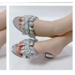 Everything Ladies flat outdoor footwear 