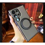 Samsung Galaxy S22 Ultra phone case with stand 