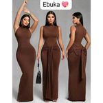 Elegant fitted long gown for ladies