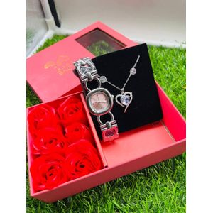 Lookworld So Beautiful & Very Luxury Non Tarnishing Ladies Silver Wristwatch + Necklace Set 