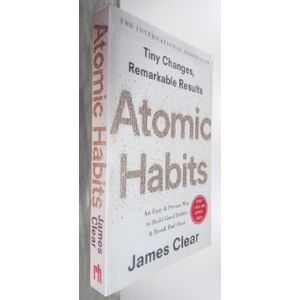 Atomic Habits: An Easy & Proven Way to Build Good Habits & Break Bad Ones -by James Clear