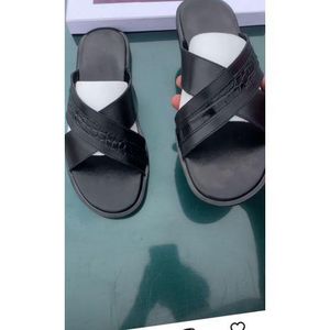 Outdoor Men Casual Pam Slippers(WARRANTY APPLIED)