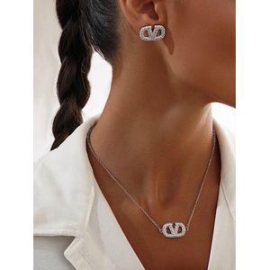 Steel Luxury Silver Rhinestone V-Logo Jewelry Set – Oval Crystal Stud Earrings & Matching Chain Necklace