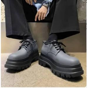 Men’s Casual Shoes Grey Lace-Up Shoes with Thick Cushioned Sole & Textured Outsole
