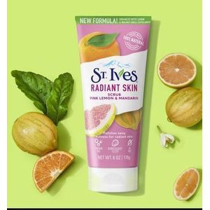 St Ives Radiant Skin Pink Lemon & Mandarin Orange Face  Scrub 170g