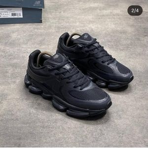 PureMotion Noir Sneakers