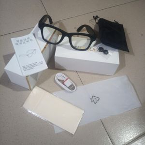 Smart glass Camera eye glass- with Bluetooth speaker answer call - with small A.I Verizon -you must connect to laptop to view recorded video - W600  