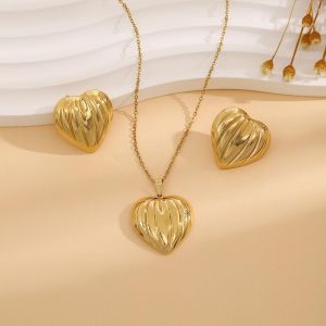 Love Jewelry Necklace And Ear Stud Earring With Heart Shaped For Women