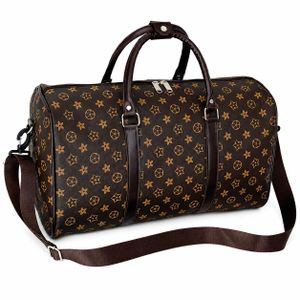 Large Capacity  Printed Travel Duffel Bag Waterproof Weekender Overnight Carry On Bag with Detachable Shoulder Strap for Men Women Business Trip Gym