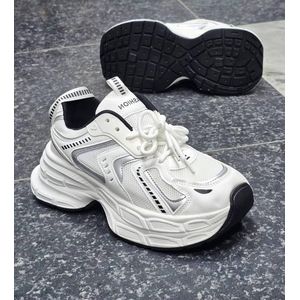 Classic White Sneakers For Outdoor