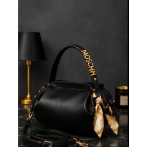 Woman luxury handbag 