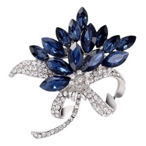 ShebSheb Luxury Blue Crystal Flower Brooch for Women, Sparkling Rhinestone Bouquet Pin, Elegant Alloy Jewelry Accessory for Wedding, Party & Daily Outfit