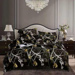 LUXURY COTTON FLORAL BEDSHEET SET with 4 pillowcases (Bedding  Set)